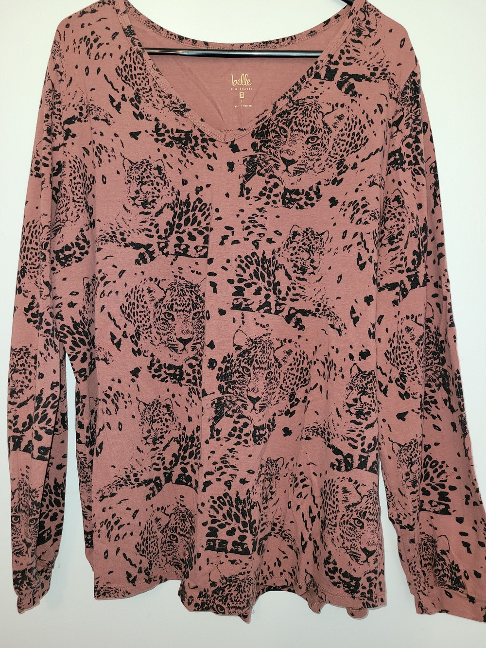 Elle Dusty Rose Long-Sleeve V-Neck Leopard Motif Top